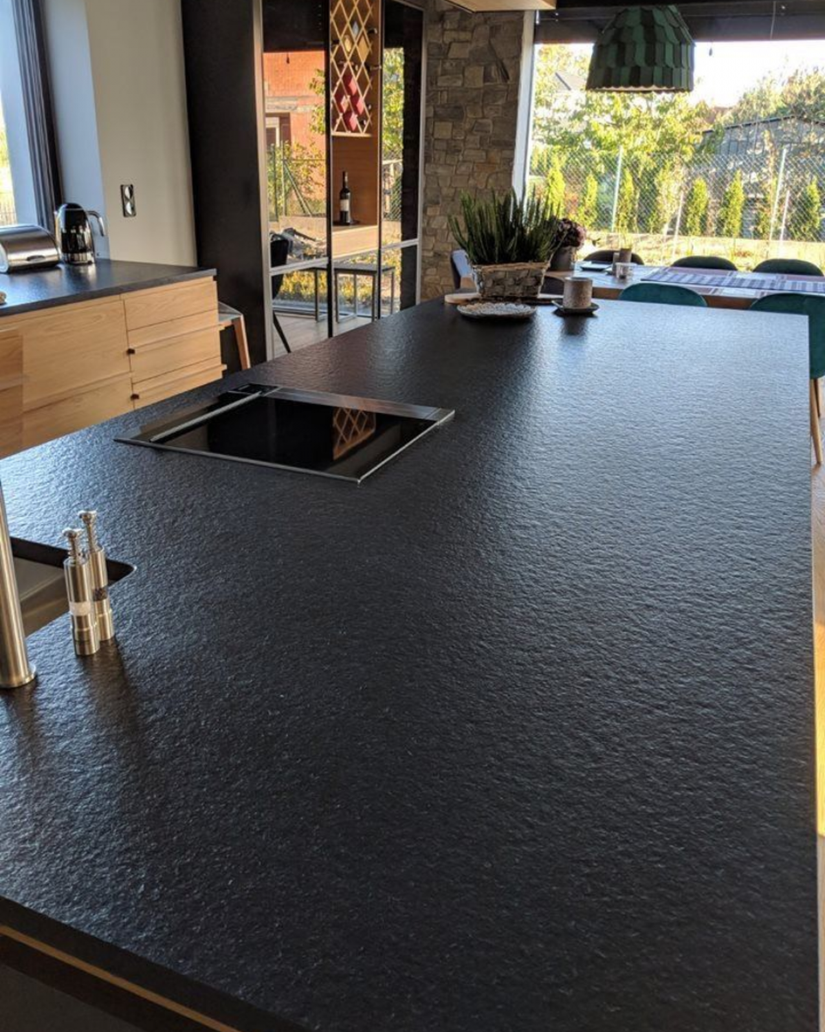 GRANITO NEGRO BRASIL LEATHER | Vedek Revestimientos