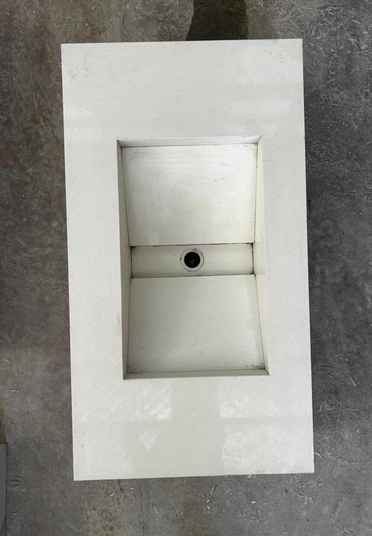 Bacha Blanco Intermedio VDK 0,9x0,5 | Vedek Revestimientos