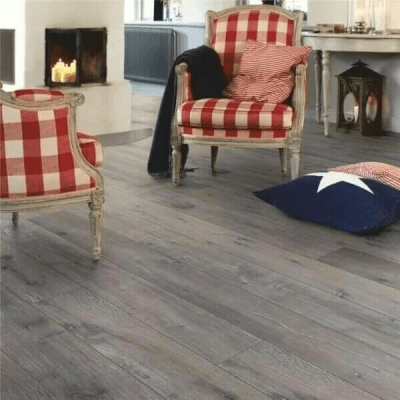 Piso SPC Vinílico Símil Madera SPC Click Roble Siena 5mm  manta | Vedek Revestimientos